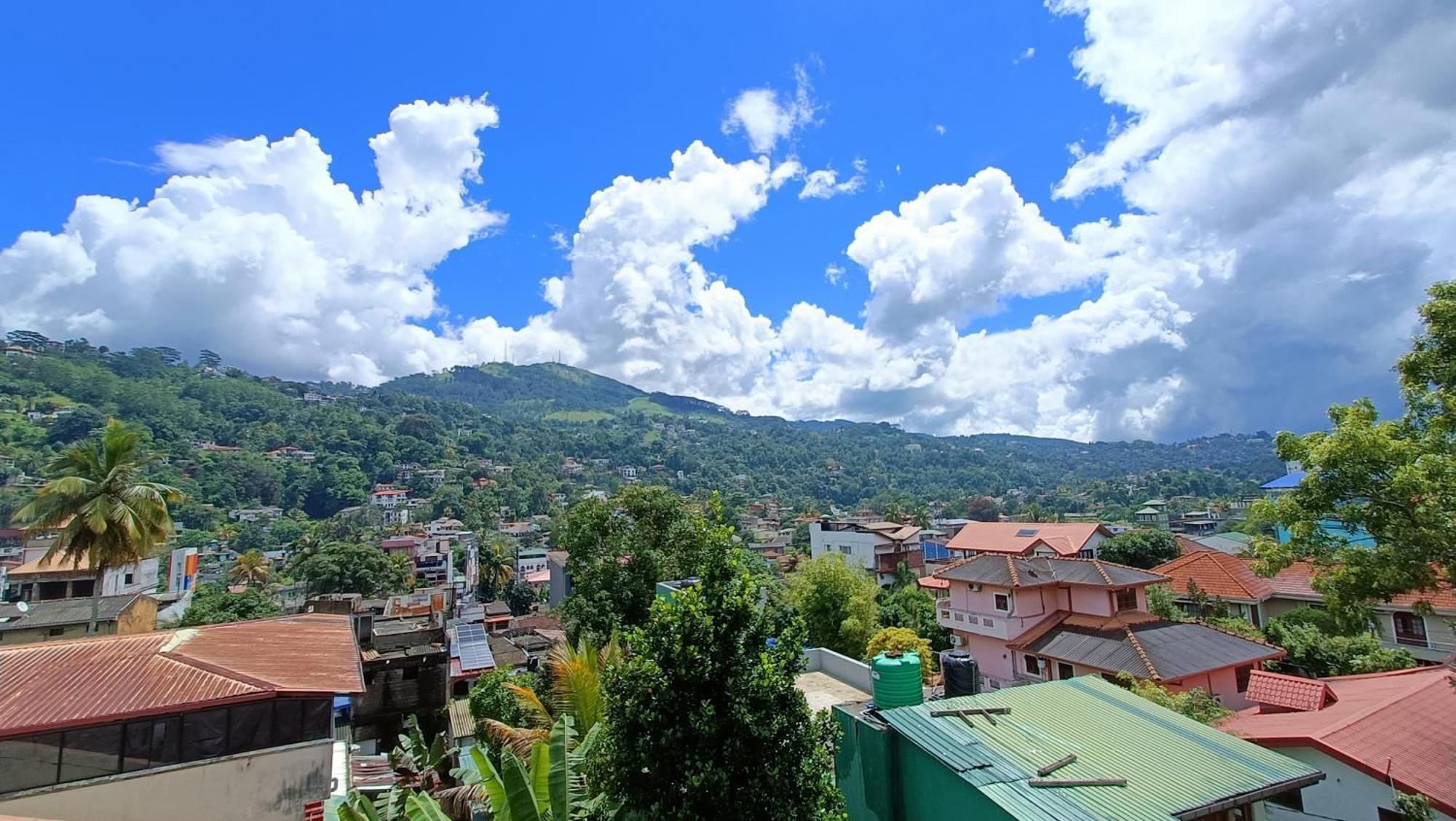 Smile Hub Kandy -Youth Hostel- ภายนอก รูปภาพ